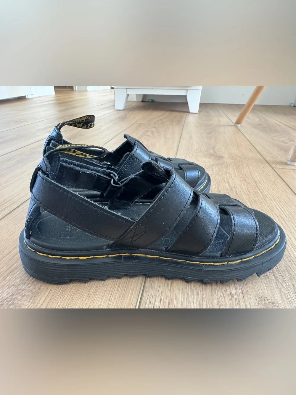 Dr. Martens Kids Black Leather Fisherman Sandals with Yellow Tag size 2